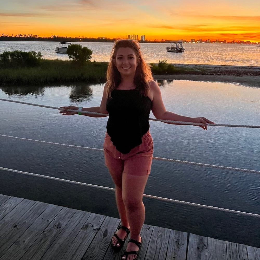 Meet your Posher, Hayley